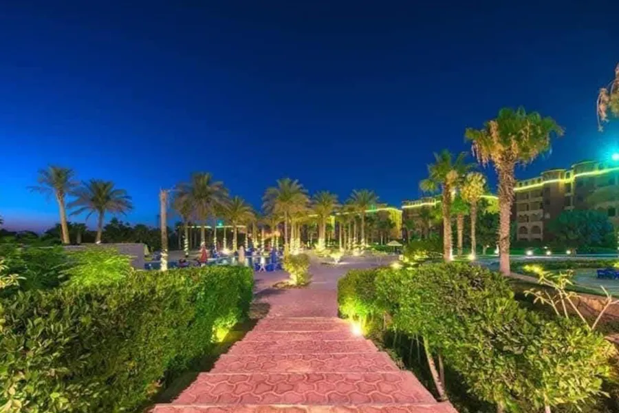 شاليه أرضي بجاردن للبيع (كورونادو - الضبعة) 142 م