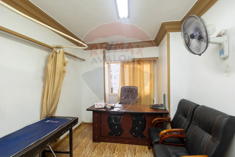 ميزان إداري للبيع 220 م سيدي بشر(ش محمد نجيب)