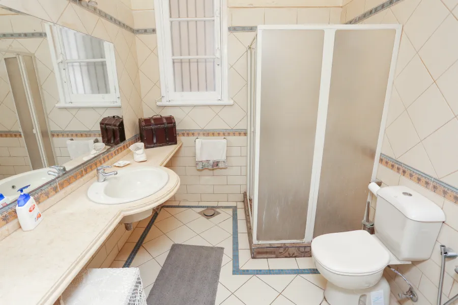 شقة للايجار مفروش 350 م الحي اللاتيني (متفرع من ش فؤاد)