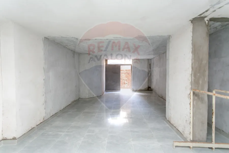 محل للبيع 335 م سبورتنج ( ش طيبة )