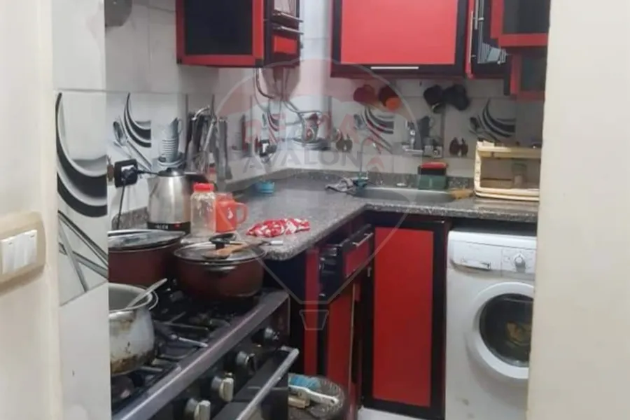 شقة للبيع 130م محرم بك (بجوار المحكمة)