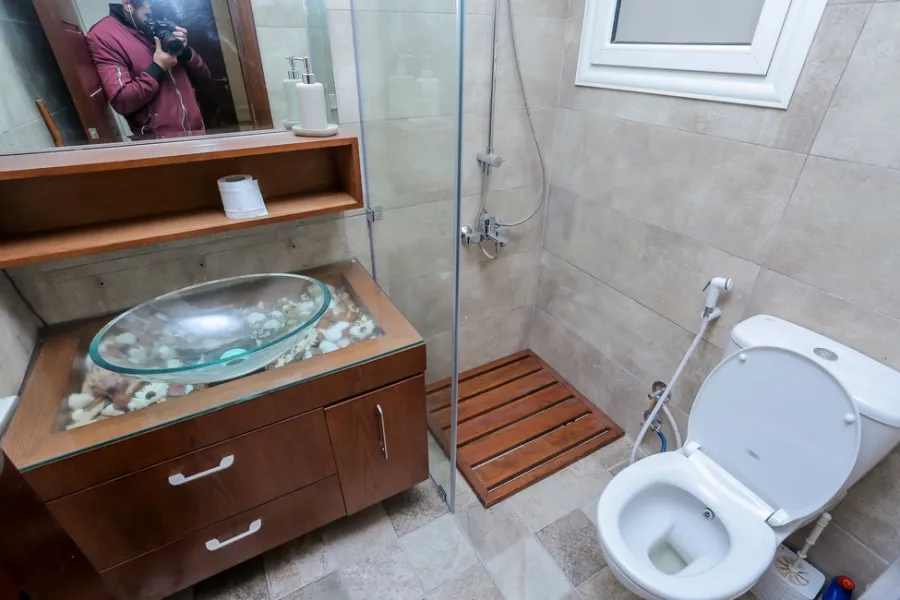 partment For Sale 230m Smouha (Steps From Princess Fawzay's Palace)