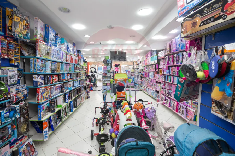 Shop for rent 70 m Smouha (Fawzy Moaz Main Street)