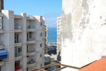 شقة + روف للبيع 255 م + 255 م لوران (شارع الإقبال)