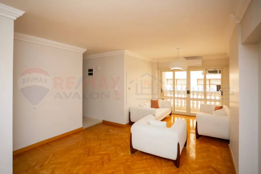 شقة للبيع 146 م لوران (ثاني نمرة من ش ابو قير)