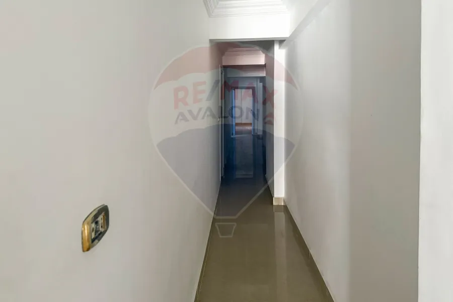 Apartment for rent 190 m El-Eqbal (Near Victoria college)