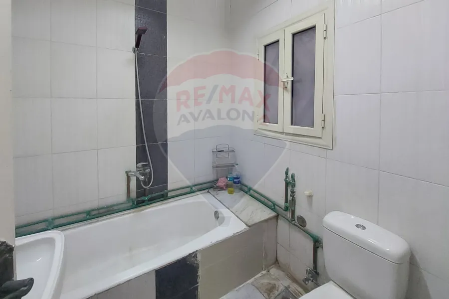 Furnished apartment for rent 120 m Gleem (Directly on the sea)