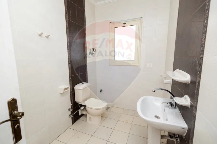 فيلا ستاند الون للبيع 1,300 م كينج مريوط (اليكس ويست - انطونيادس نموذج V2)