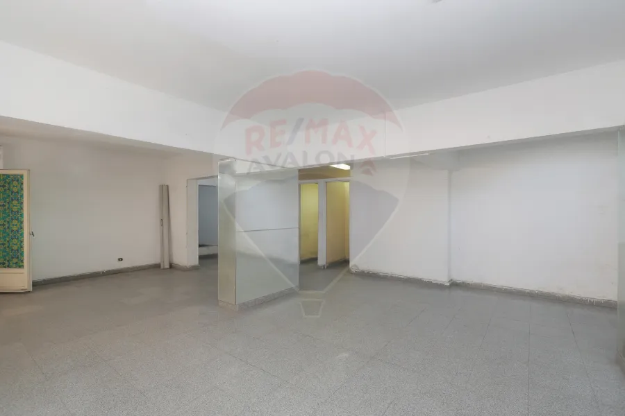 Commercial Mezan for sale 363 m net Fleming (Elhoryea Road)