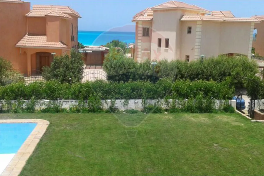 فيلا ستاند الون للبيع (مارينا جاردنز) 1,000 م