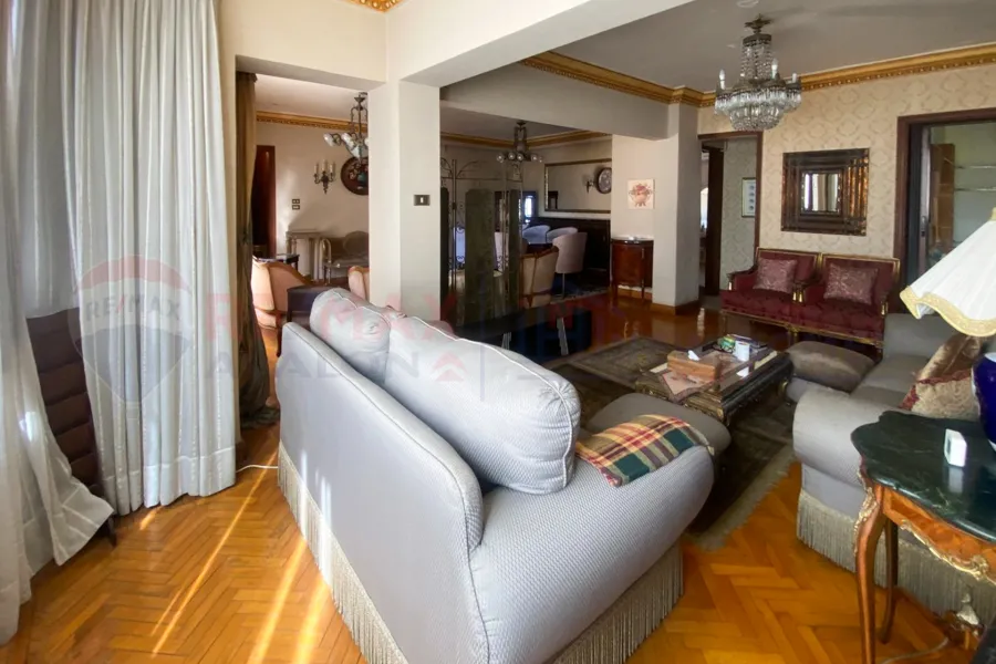 شقة للبيع 151 م مصطفي كامل (مساكن الضباط)