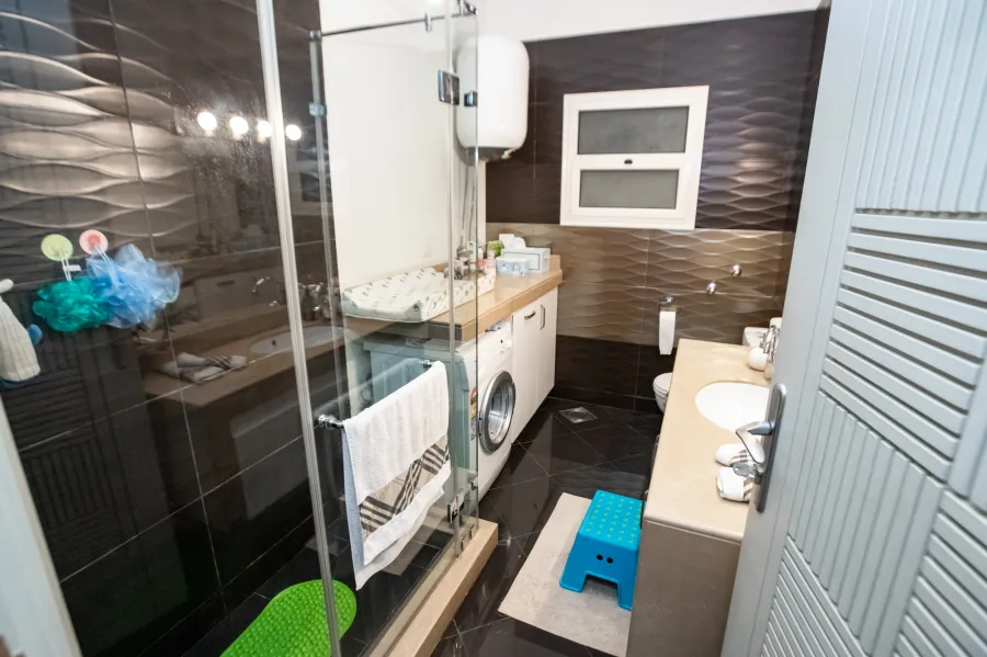 Luxury Apartment for Sale 304 m Kafr Abdou ( villa area )