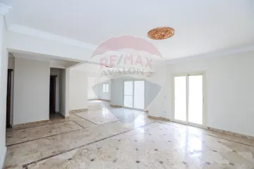 شقة للايجار 350 م زيزينيا (ش امين يحيي)