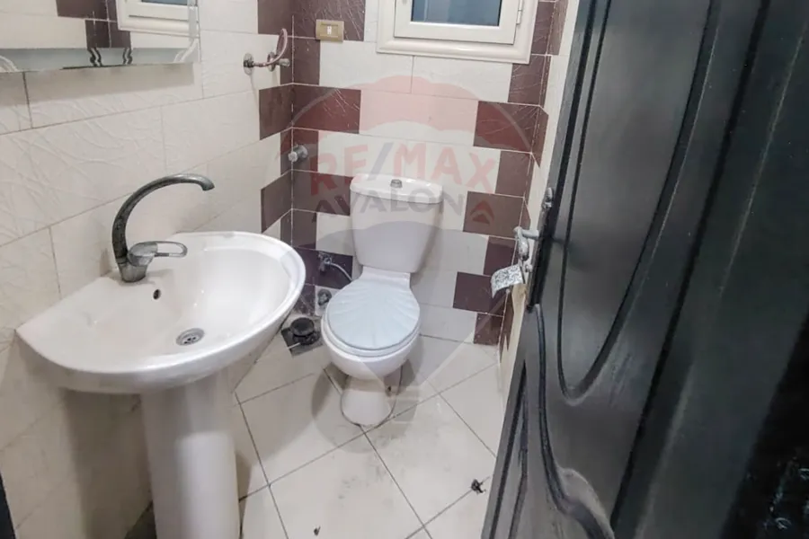 شقة للبيع 160 م لوران ( خطوات من البحر )