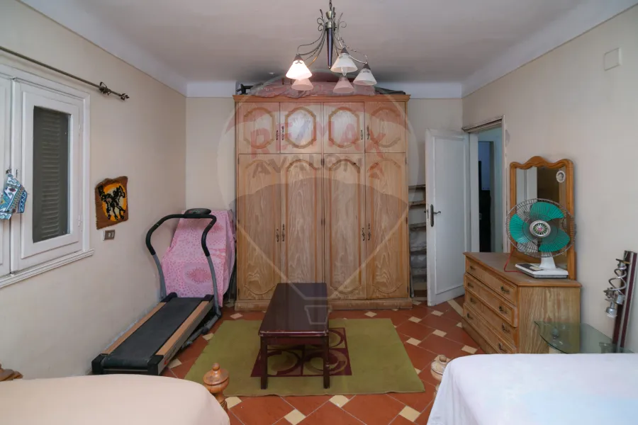 Apartment for sale 300 m Smouha (Tout Ankh Amoun St.)