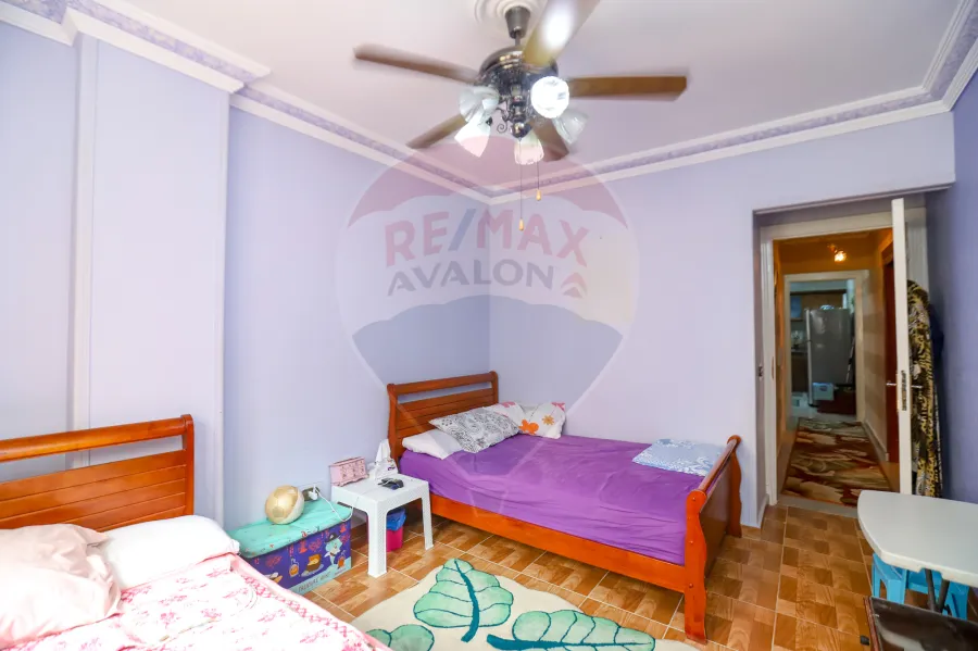 شقة للبيع 120 م ميامى ( ش عبد الوهاب متفرع من خليل حماده )