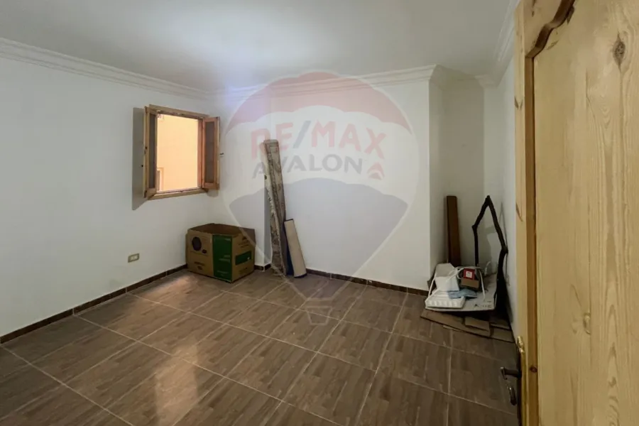 شقة للبيع 150 م المندرة (امام جامعه الدراسات الاسلاميه)