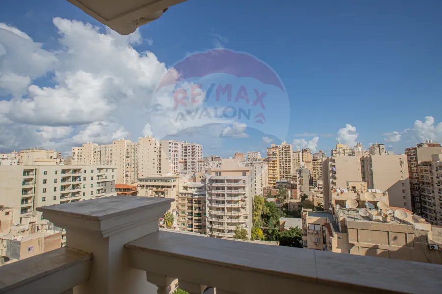 شقة للبيع 190 م لوران (ش عبدالمنعم الدليل)