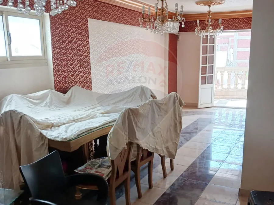 شقة للبيع 120 م السيوف ( ش أديب معقد)