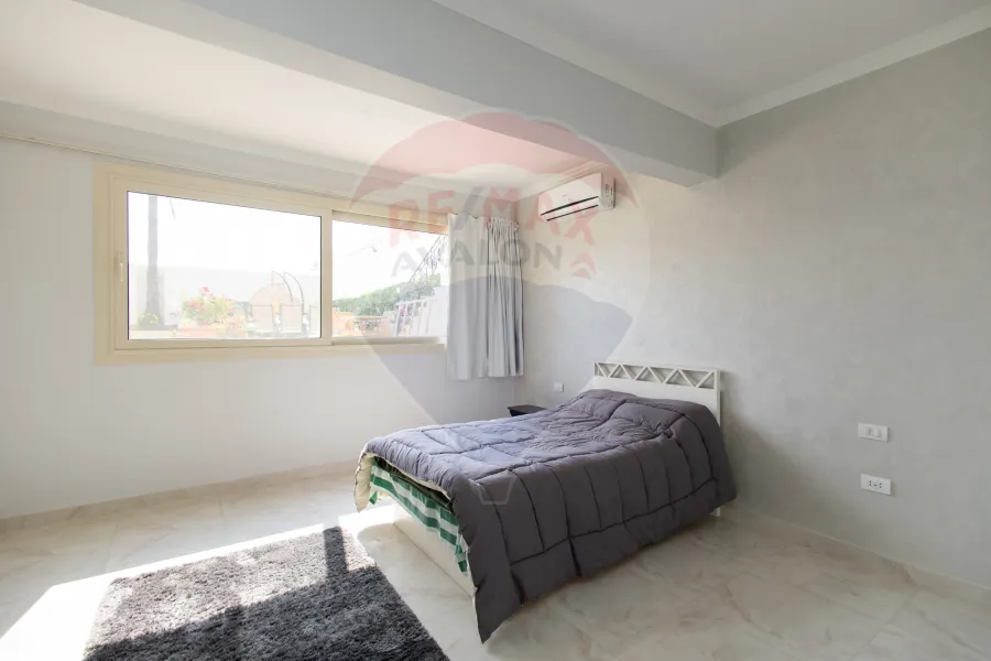 فيلا ستاند الون للبيع (الواحة الخضراء) كينج مريوط - 600 م -