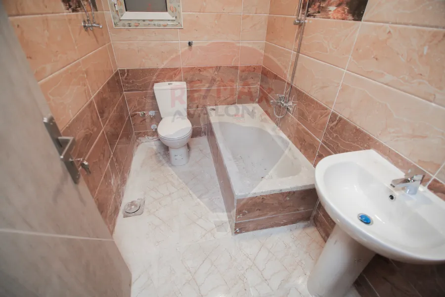 شقة للايجار 200 م سموحة (بجوار كوبري 14 مايو)