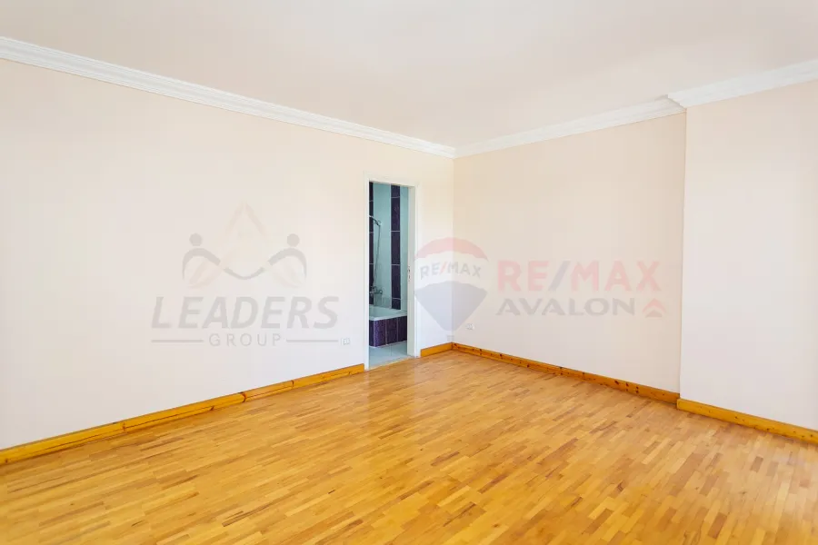 شقة للبيع 190 م كفر عبده (سكينة بنت الحسين)