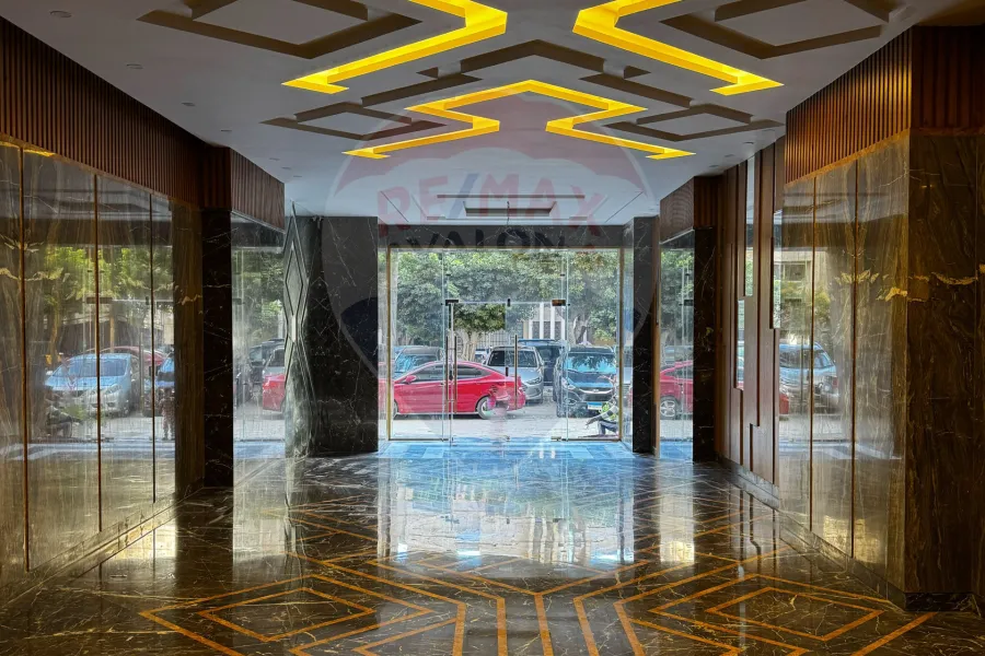 شقة للبيع 250 م سموحة (ش بهاء الدين الغتورى - عمارة براند)