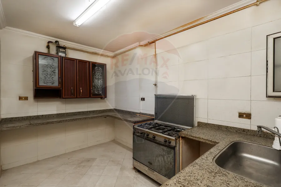 apartment for sale 176 m Louran (Shaarawy St. - steps from the sea and the tram)