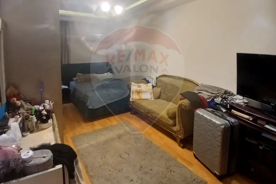 Apartment for sale 220 m Glem (directly on Abu Qir St.)