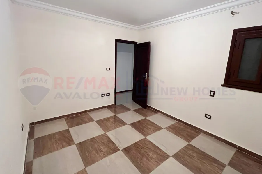 Apartment for sale 125 m Sidi Gaber ( Third st from El-Mosheer St)