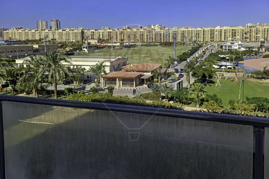 شقة للبيع 242 م سموحة (جراند فيو)