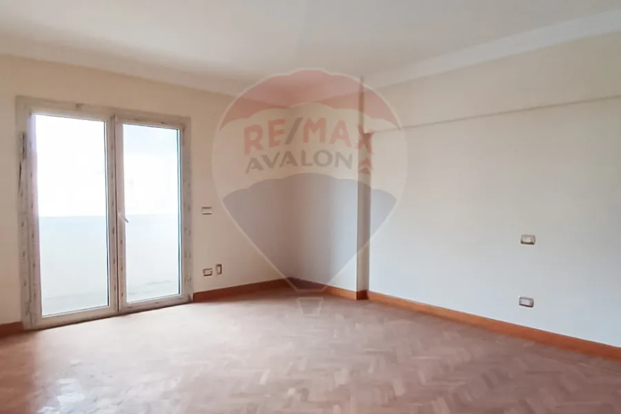 Apartment for sale 230 m Glim (Abu Qir St.)