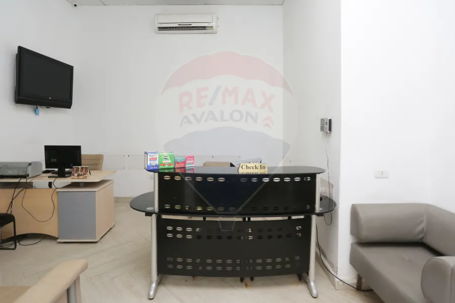 مقر إداري للبيع 118 م جليم (أبراج السرايا رويال بلازا)