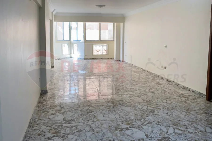 Apartment for rent 170 m Smouha (Hadayek El Saraya - Al Reyada St.)