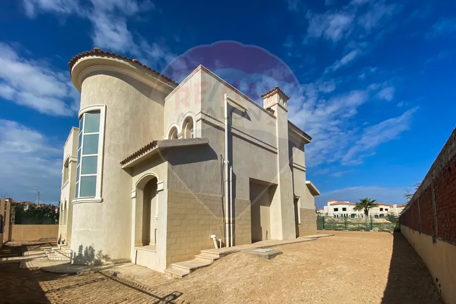 فيلا استاند ألون 863 م للبيع كينج مريوط (اليكس ويست - سانت كاترين)