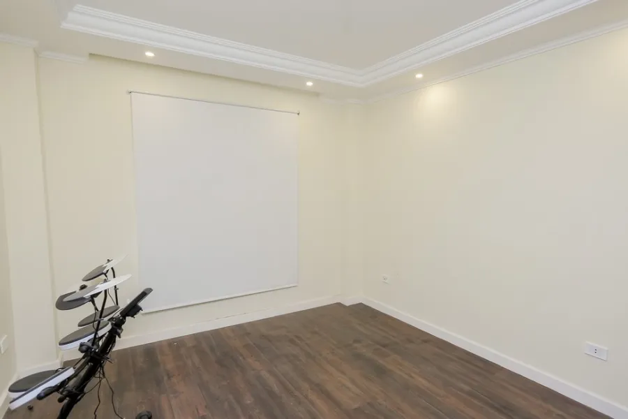 partment For Sale 230m Smouha (Steps From Princess Fawzay's Palace)