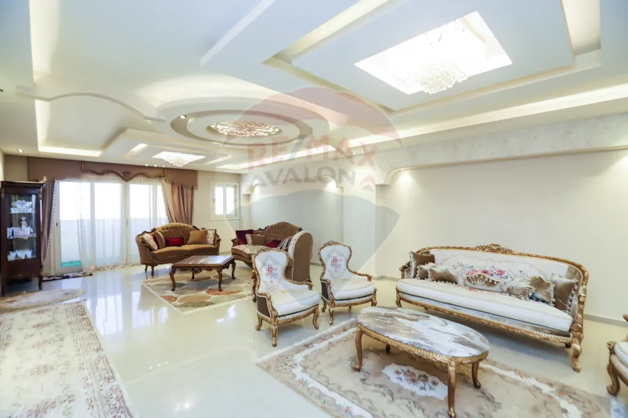 Apartment For Sale 271 m Smouha ( Albert Elawel St - Front Of Princess Fawzya Palace)