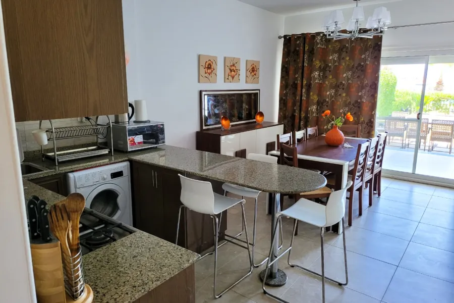 دوبلكس أرضي بجاردن  للبيع (أمواج - سيدي عبدالرحمن) 200 م