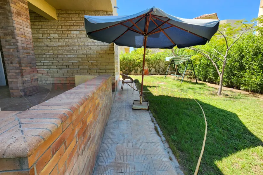 فيلا ستاند الون كورنر للبيع (سيدي كرير ك 40) 400 م