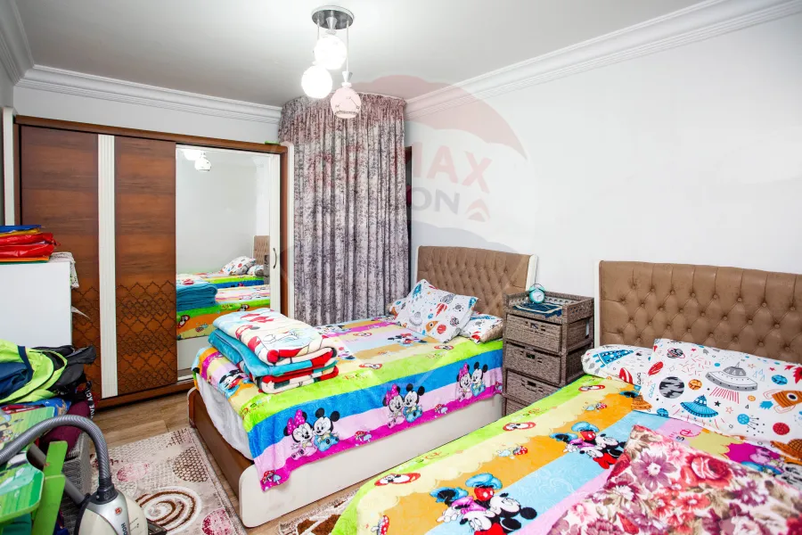 Apartment for sale 165 m Gleem (steps from the sea)