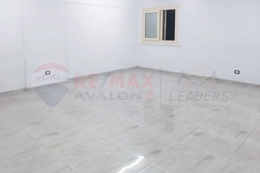 Administrative apartment for sale 145 m Janaklis (Abu Qir Street)