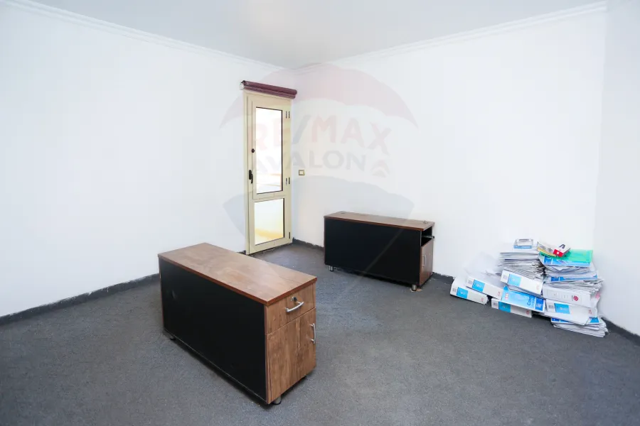 Apartment for rent 220 m Smouha (Tutankhamun's St)