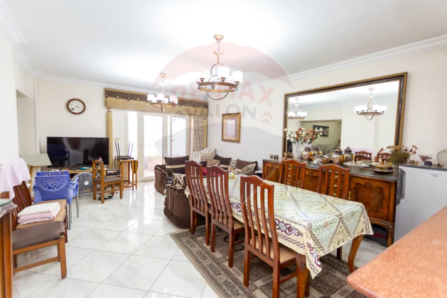 Apartment for sale 126 m Sidi Gaber (Officers&amp;#039; Housing)