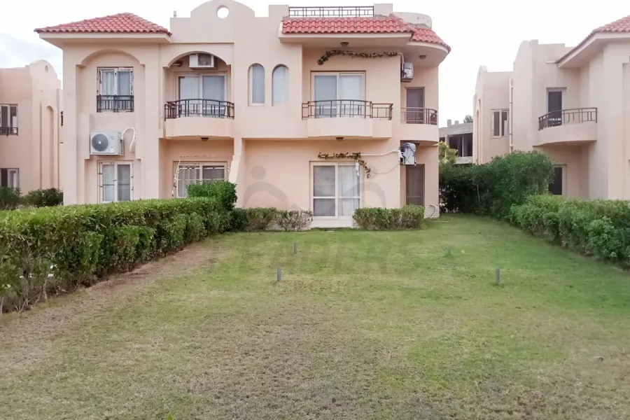 شاليه بـرووف للبيع (كورال هيلز) 170 م