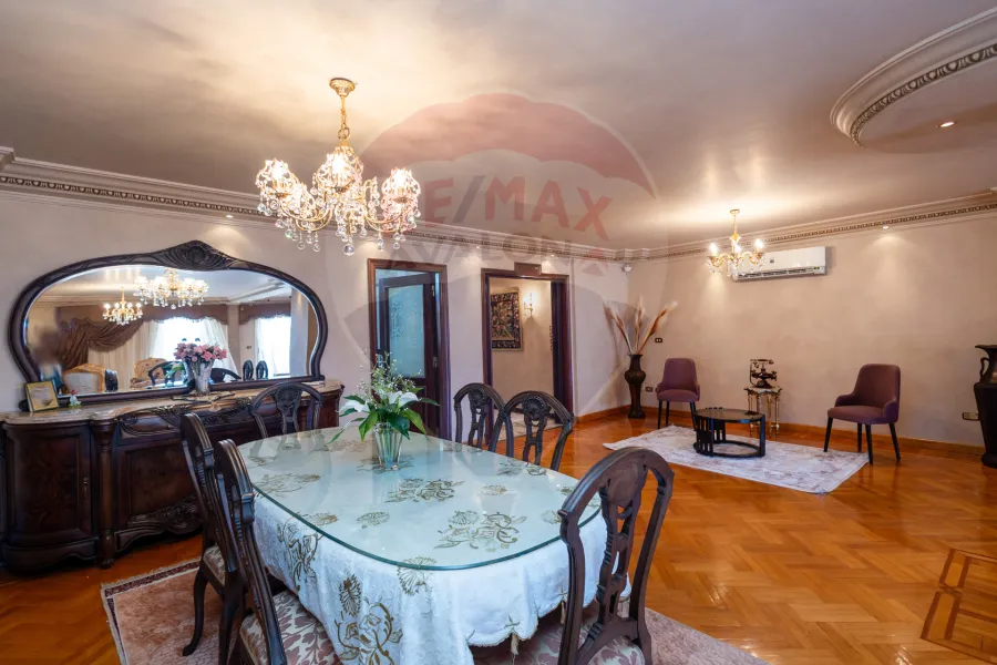 Apartment for rent 305 m Smouha (villa area)