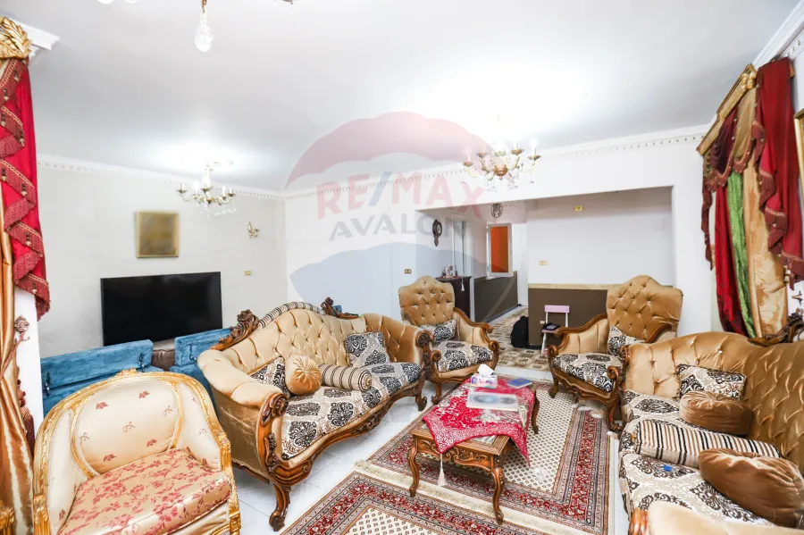 شقة للبيع 180 م كليوباترا (ثاني نمرة من البحر)