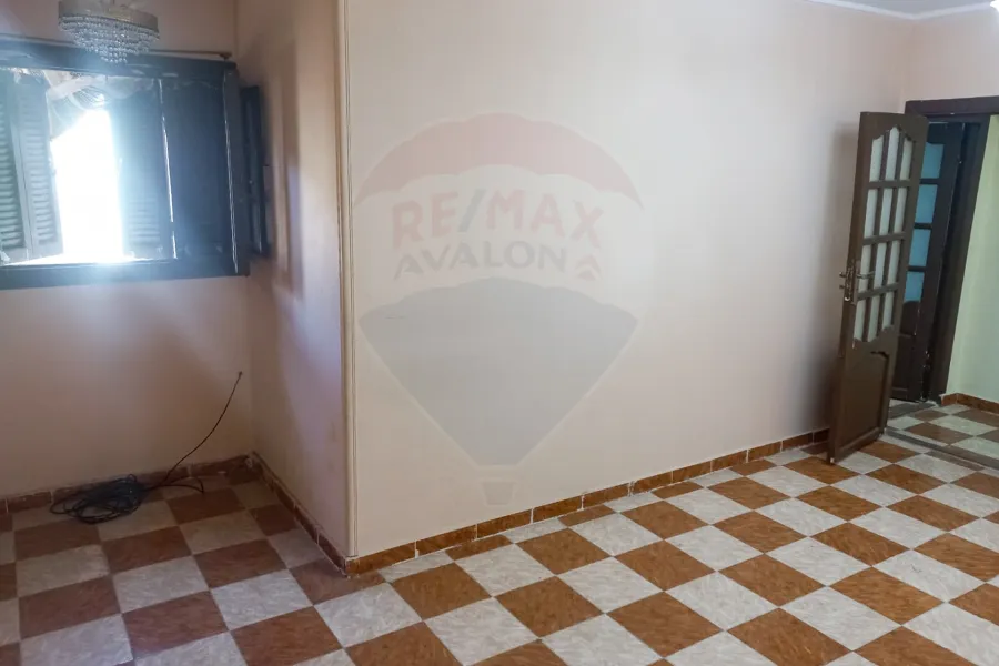 Apartment For Sale 120 m Kafr Abdo (Elfayoumy St - Next To Franciscan's School)