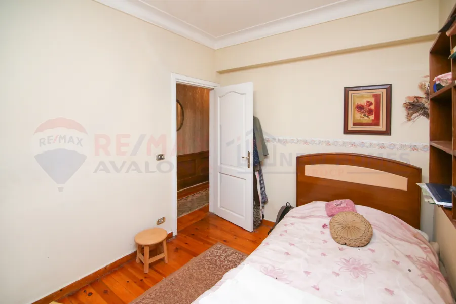 Apartment for sale 200 m Smouha (Bahaa El-Din El-Ghatoury st.)