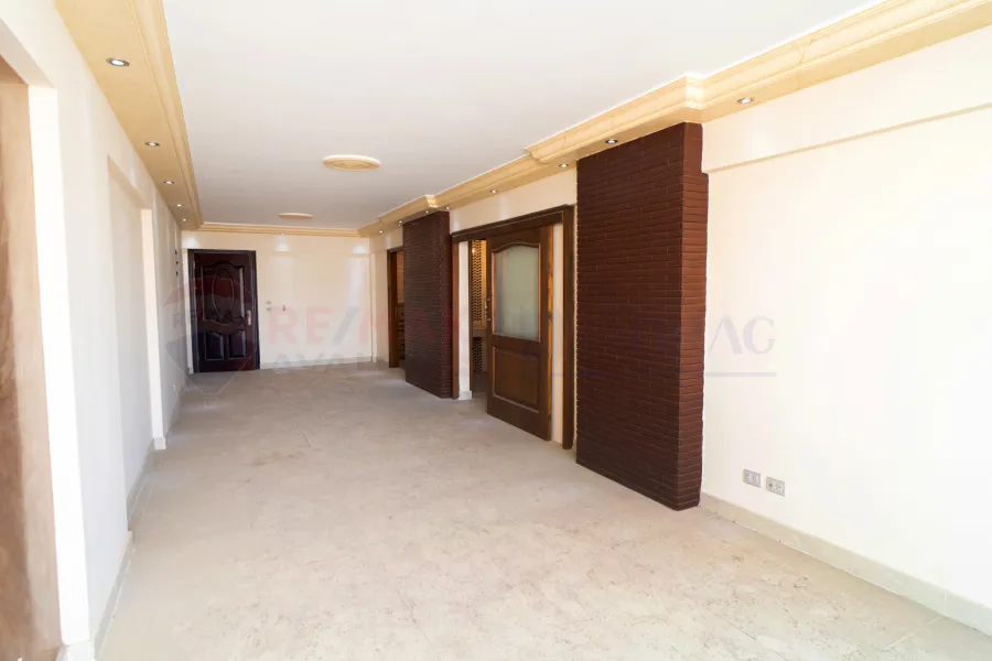 Apartment for sale 124 m Smouha (Fairoza Compound - Corner of Transport and Engineering St.)