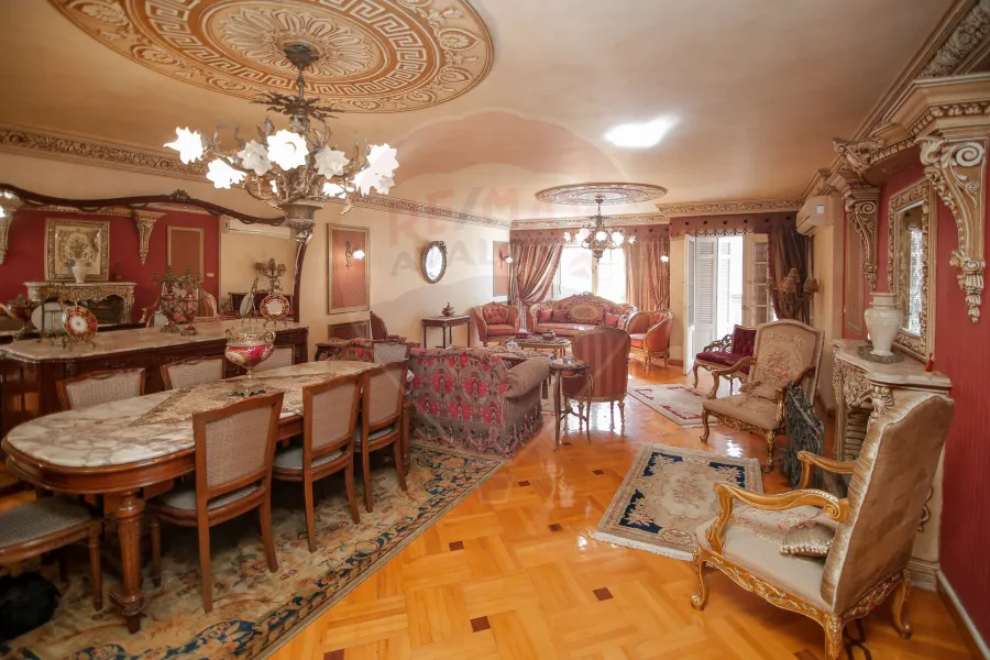 شقه للبيع 255 م سموحة (ش مصطفى كامل)